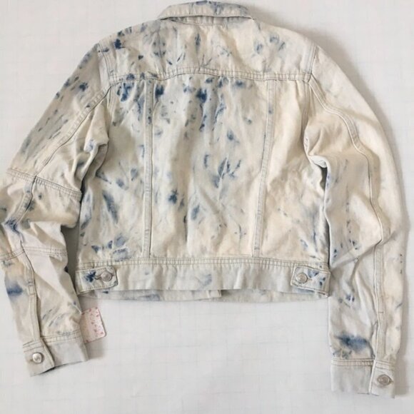 Free People Rumors Tie Dye Relaxed Fit Off White Denim Jacket Size XS - Picture 12 of 14